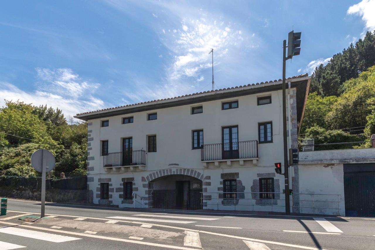 Antigua Casa De Escritor En La Playa De Mundaka Διαμέρισμα Εξωτερικό φωτογραφία